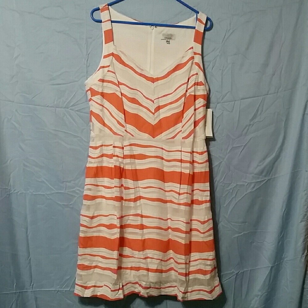 Signature by Robbie Bee Size 14 Dress NWT